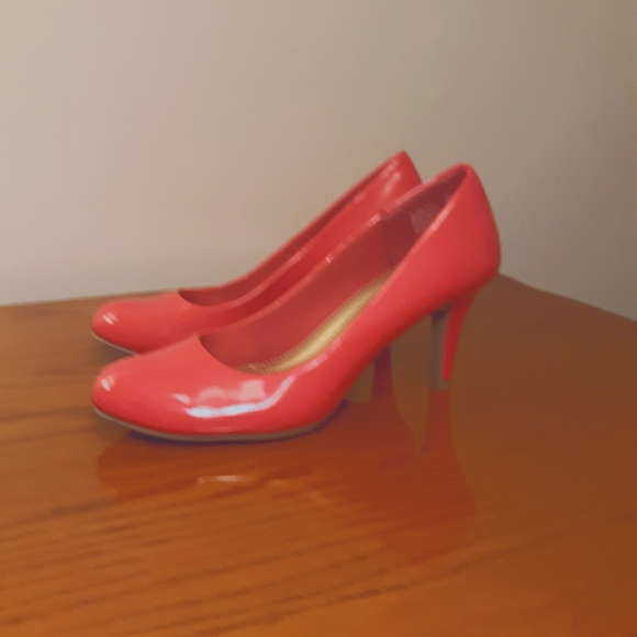 Pink Comfort Plus by Predictions Heels